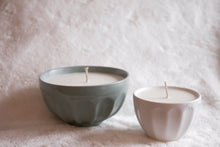 Load image into Gallery viewer, Hearts-ease Soy Candle